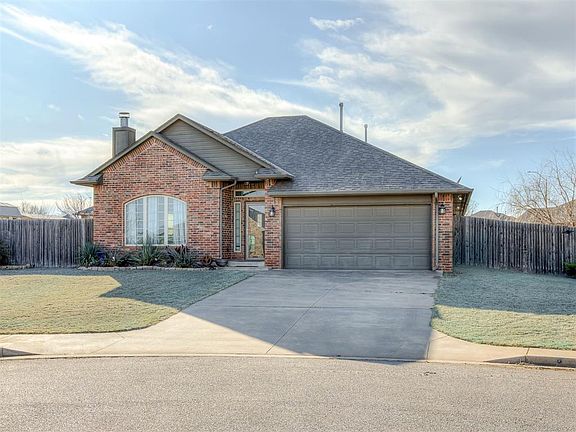 2nd image of 359 Raymond Ln