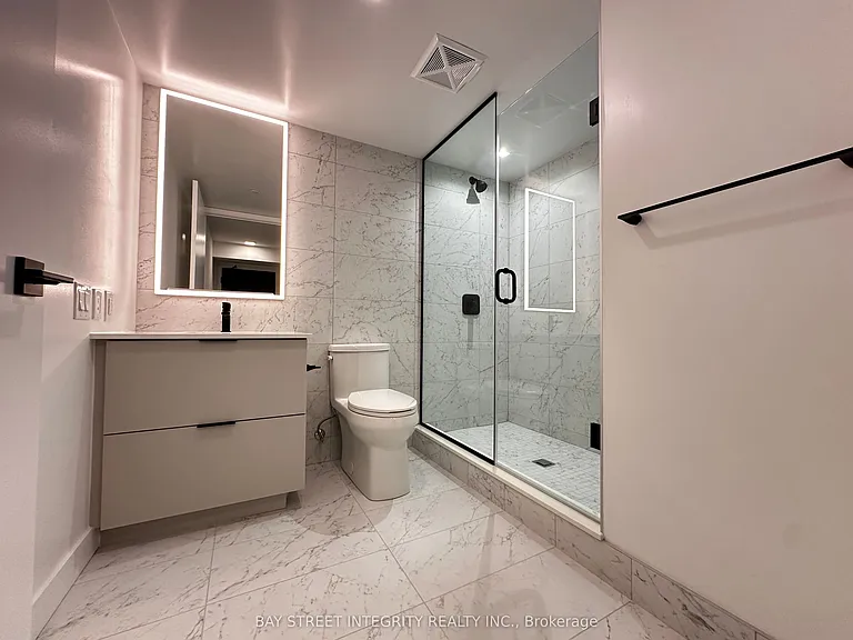 609 Sherbourne St #802 — Photo 7