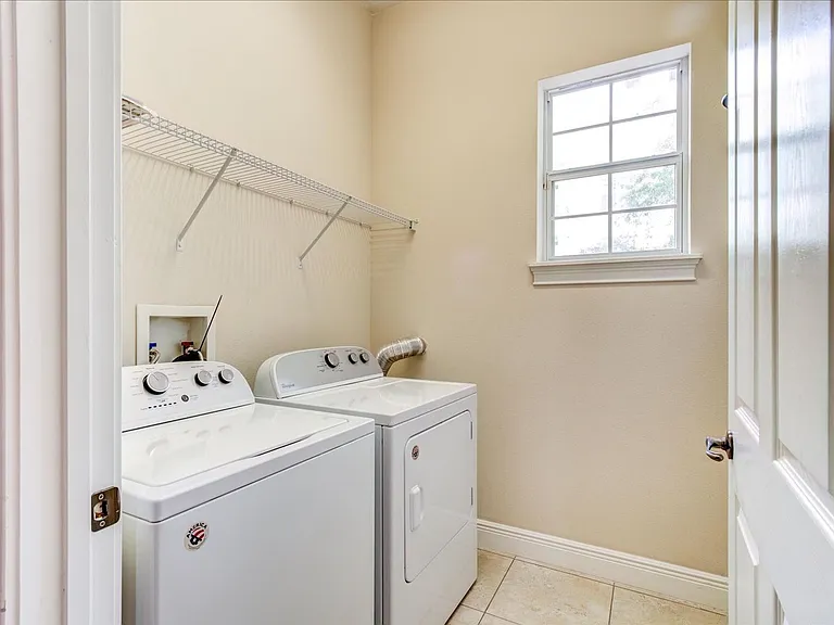 1570 Lake Baldwin Ln #A — Photo 16