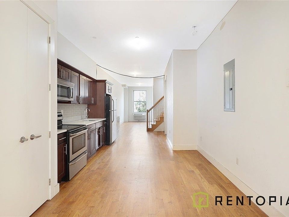 1st image of 28 Meserole St #3G