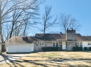 1034 W Green St, Mascoutah, IL