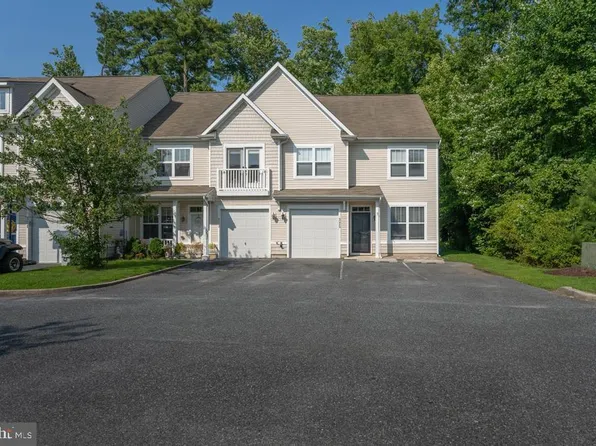 325 Schooner Ln #206, Berlin, MD 21811