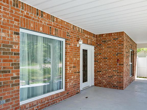 4th image of 9047 Kristi Ln