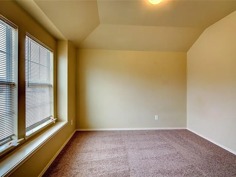 8513 Prairie Wind Trl — Photo 15