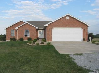 5571 Hidden Vly, Hannibal, MO 63401