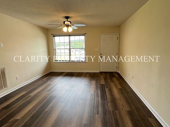 3rd image of 151 Ashley Ct NE