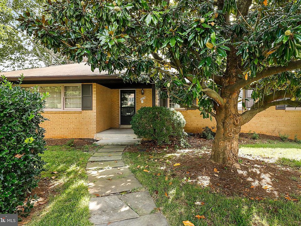 1st image of 7213 Park Terrace Dr