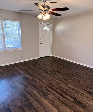 4th image of 414 E Tucker Blvd
