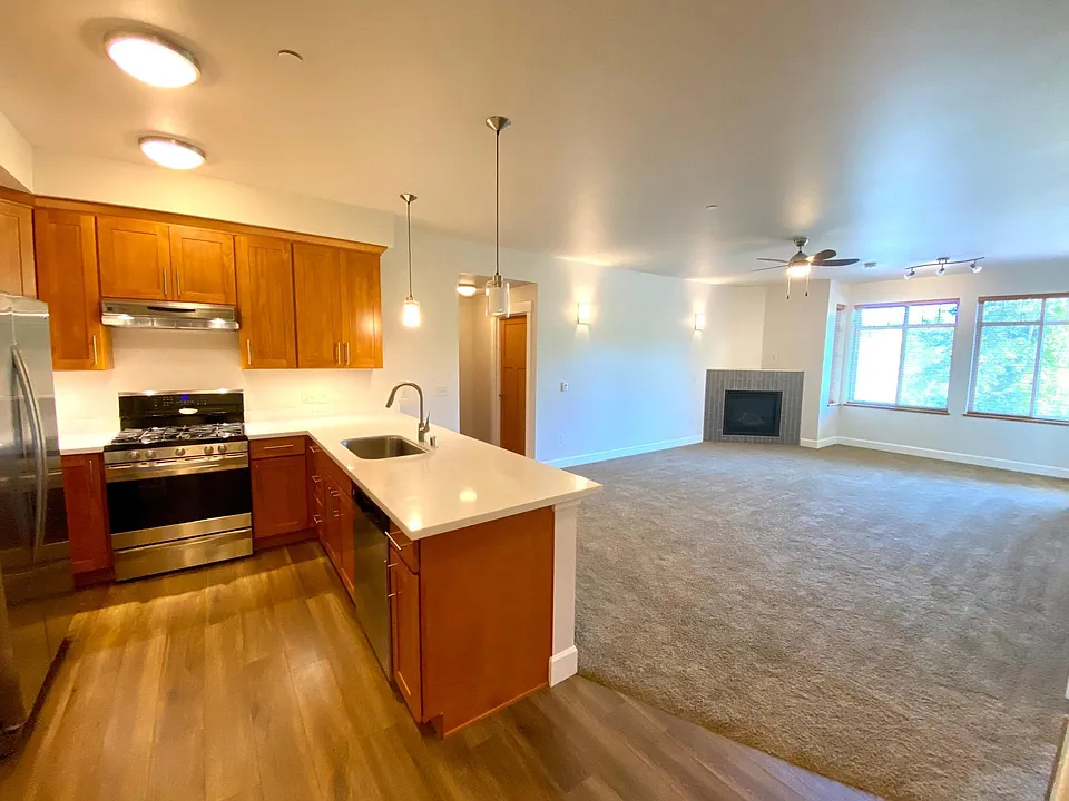 Meydenbauer Creek Apartments