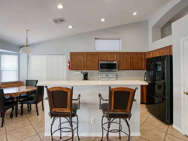 5320 W Taro Ln — Photo 9