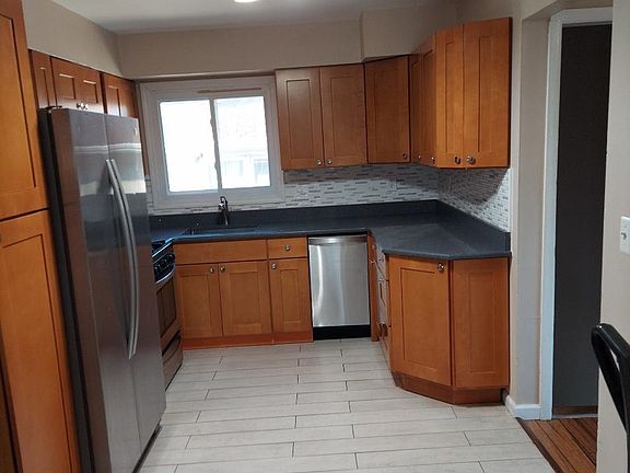 3rd image of 97 Manila Ave Floor 2