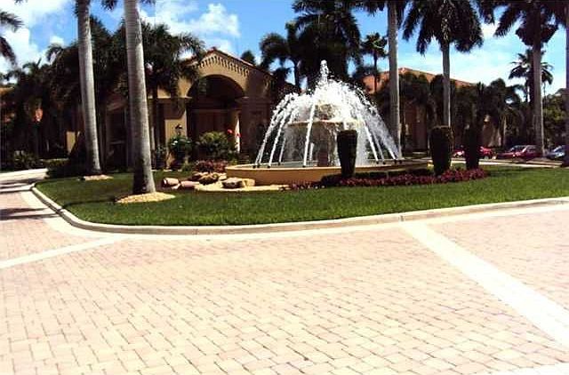 2nd image of 5076 Pelican Cove Dr