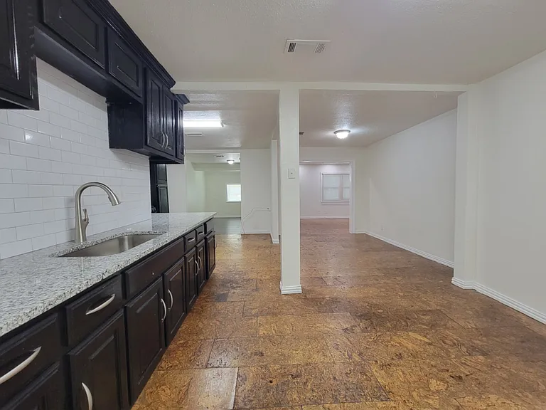 620 Lacewood Dr — Photo 4