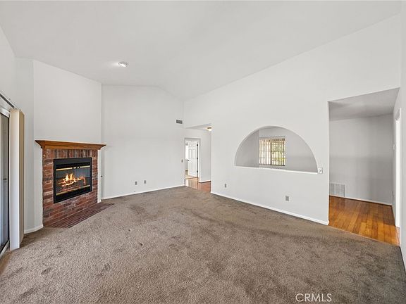 4th image of 903 Crescent Bnd