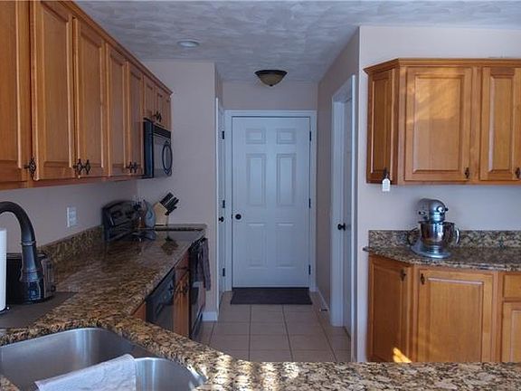 4th image of 3004 Sierra Ct