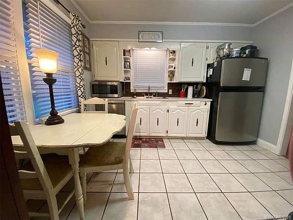 5th image of 1029 Wilton Pl