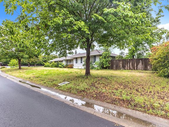 2nd image of 1260 El Sur Way