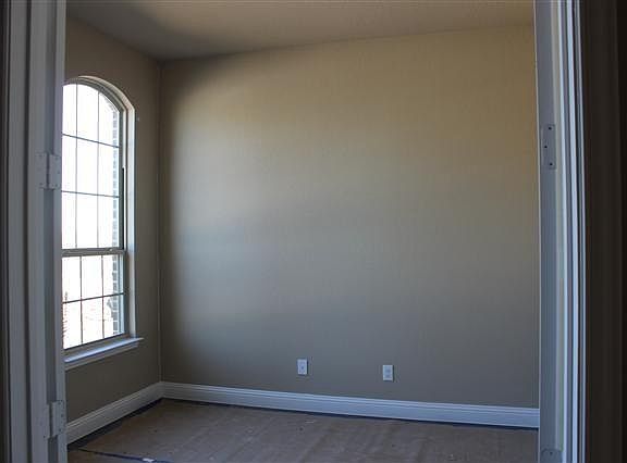 3rd image of 4600 Sunflower Dr