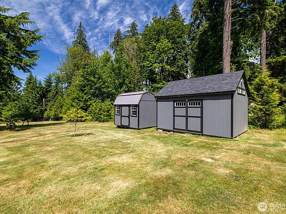 3rd image of 107 Skyview Drive