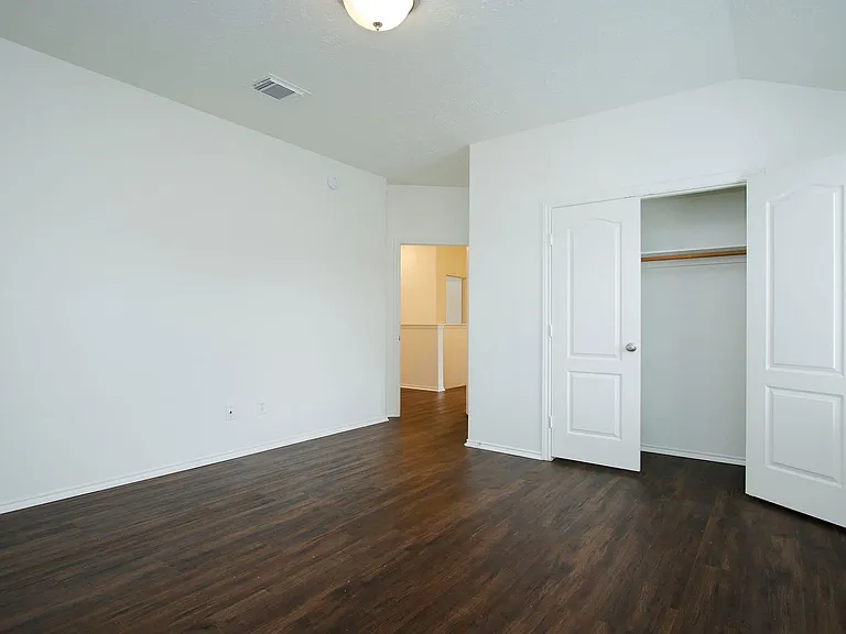 20102 Glacier Falls Dr — Photo 32