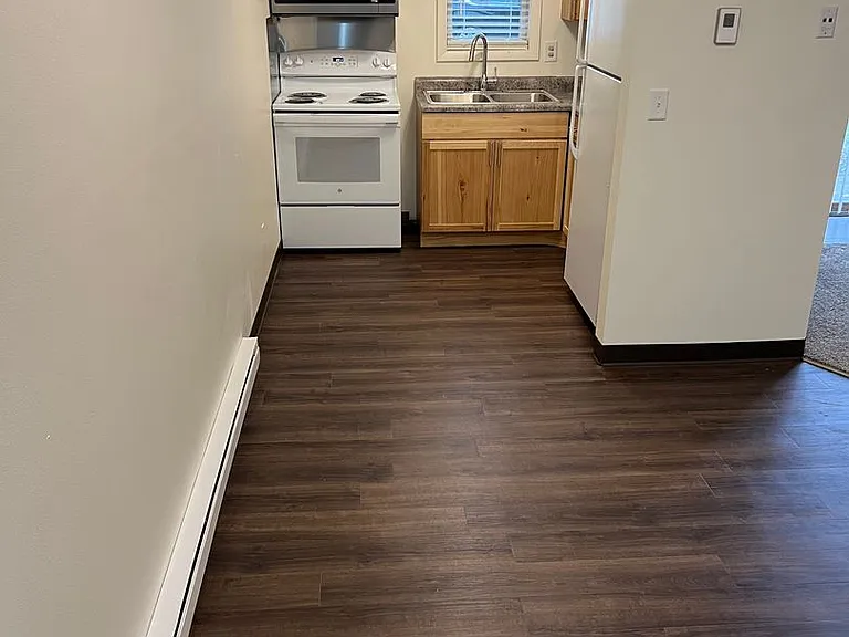 104eilb — Photo 2