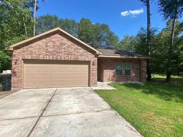 618 Shady Lake Dr, New Caney, TX 77357