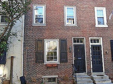 1st image of 215 S Sartain St