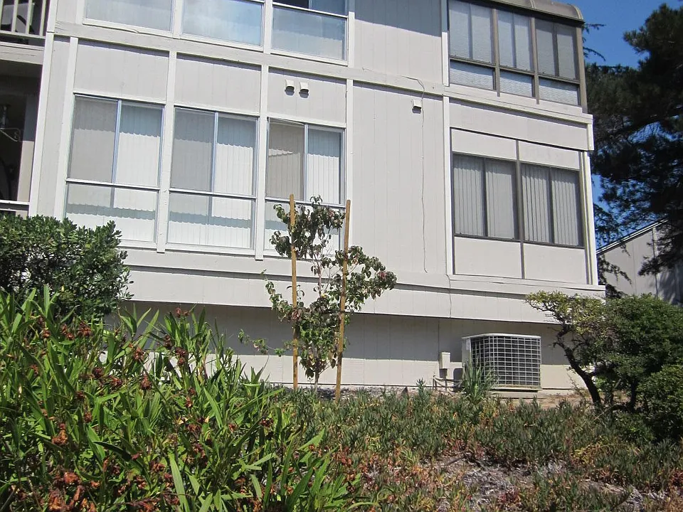 334 Ridgeview Dr