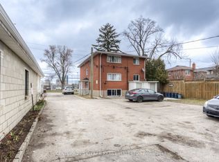 75 Highland Rd E #B, Kitchener, ON N2M 3V8