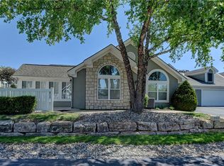 23113 W 71st Ter, Shawnee, KS 66227