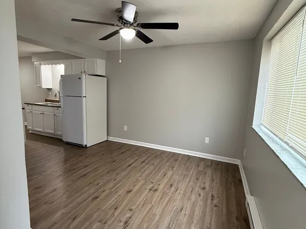 204 Easter Road, 204 Easter Rd APT 2, Nitro, WV 25143