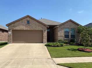 1037 Madelia Ave, Fort Worth, TX 76177