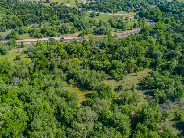 8423 Hollandbush Ct, Cleburne, TX 76033