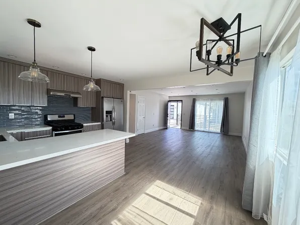 733 Alabama St, Huntington Beach, CA