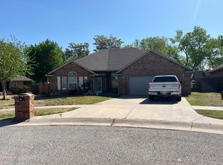 112 Westend Ct, Tuttle, OK 73089