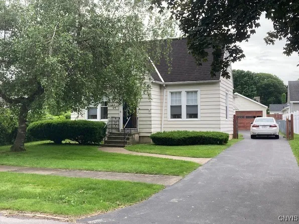 820 James St, Utica, NY 13501