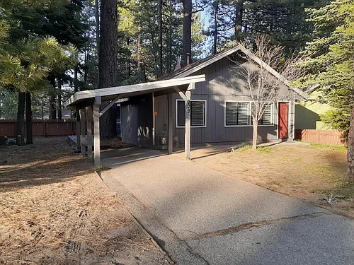909 Secret Harbor Dr Photo 1