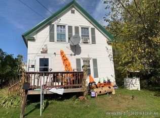 14 Cross St, Wilton, ME 04294