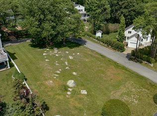 29 Flume Rd, Gloucester, MA 01930