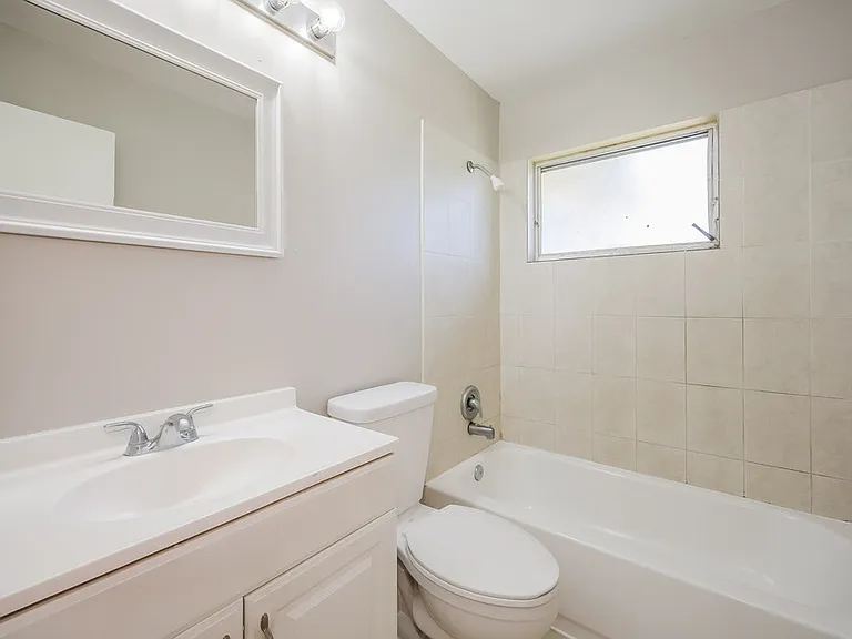 11 Kentucky Rd — Photo 17