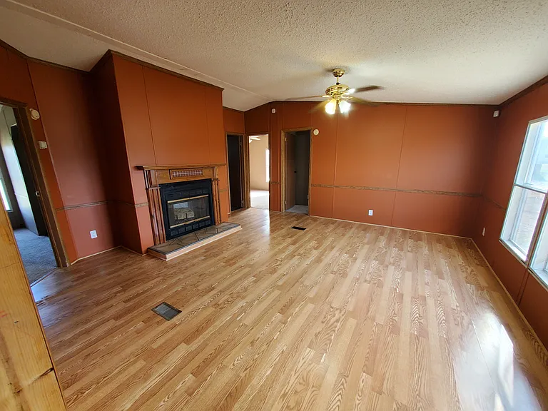 4823 Drake Rd — Photo 17