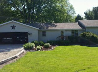 19680 Conklin St, Conklin, MI 49403