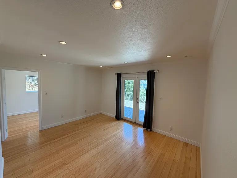 1320 El Curtola Blvd #A — Photo 7