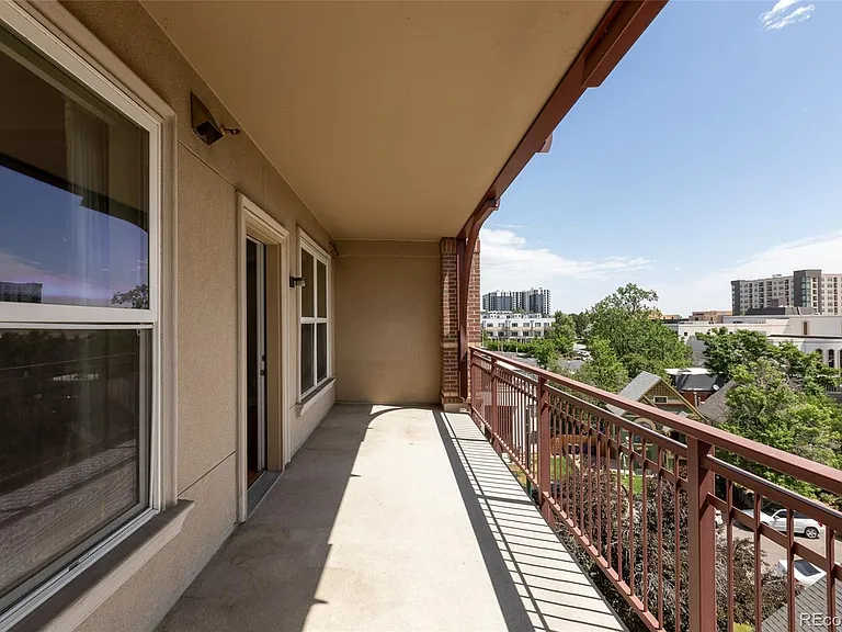 2240 N Clay St #505 — Photo 25