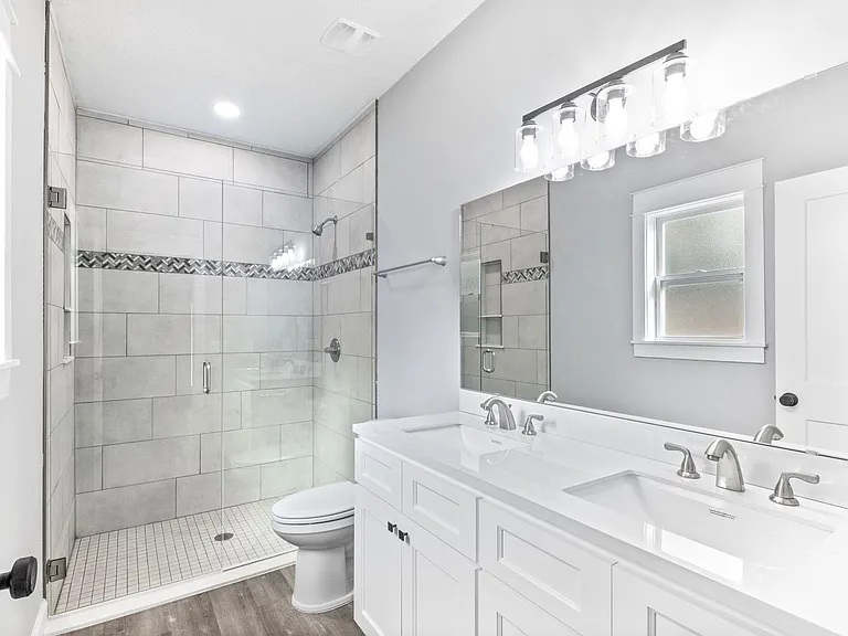 631 Oakland Ave — Photo 12