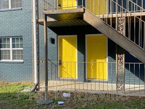 2nd image of 123 Ingersoll Ave #9