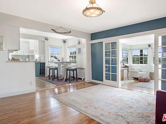 4th image of 3919 Wawona St