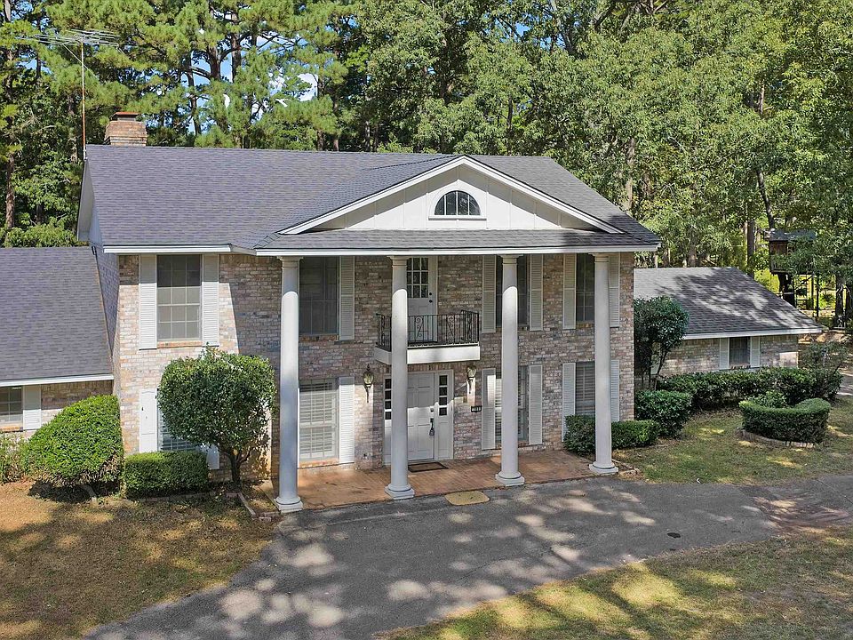 1st image of 101 Cedar Cir