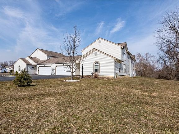 2nd image of 258 Huckleberry Ct