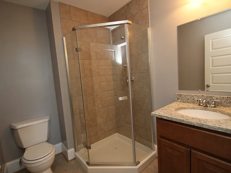 211 W Lanvale St — Photo 14